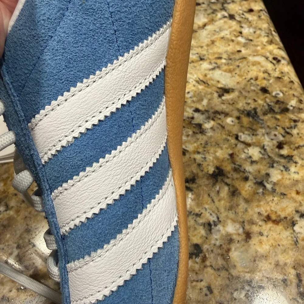 adidas Tokyo Suede Sneakers in Blue and White, EUC, Sz 8.5